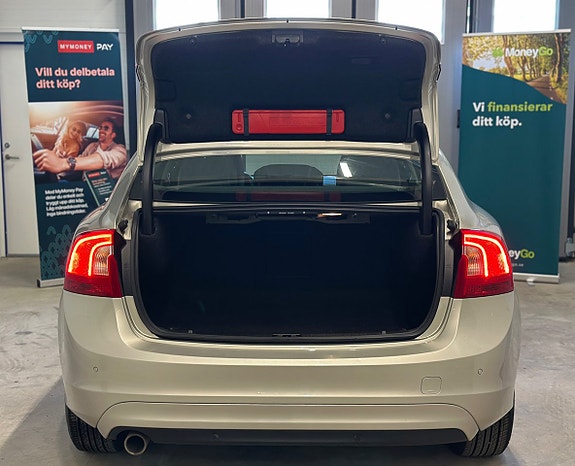Volvo S60 28 of 30