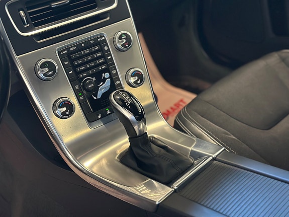 Volvo S60 15 of 30