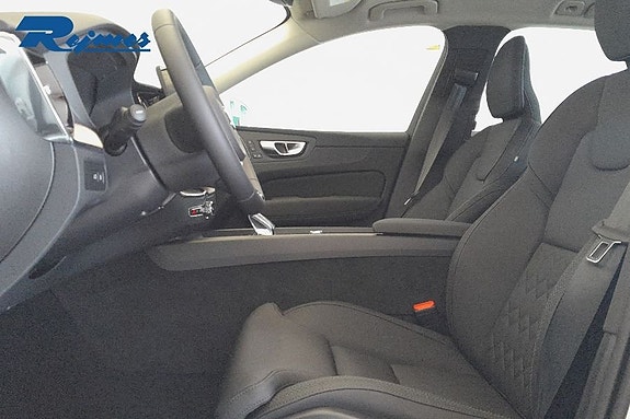 Volvo XC60 6 of 24