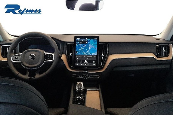 Volvo XC60 7 of 24