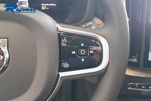Volvo XC60 16 of 24