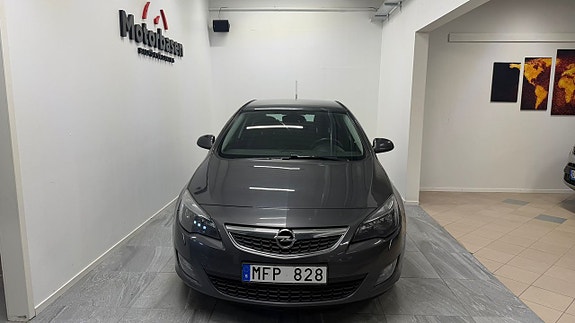 Opel Astra 3 of 5