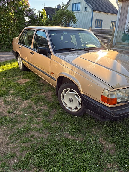 Volvo 940 3 of 5