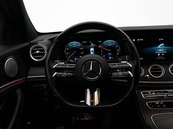 Mercedes-Benz E300 13 of 30