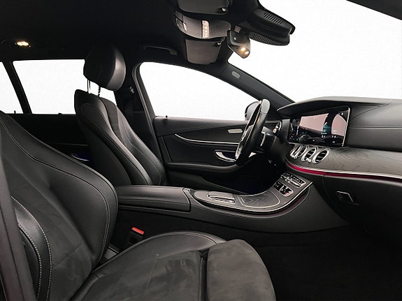 Mercedes-Benz E300 30 of 30
