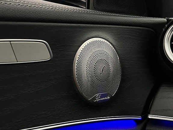 Mercedes-Benz E300 15 of 30