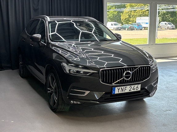 Volvo XC60 2 of 5