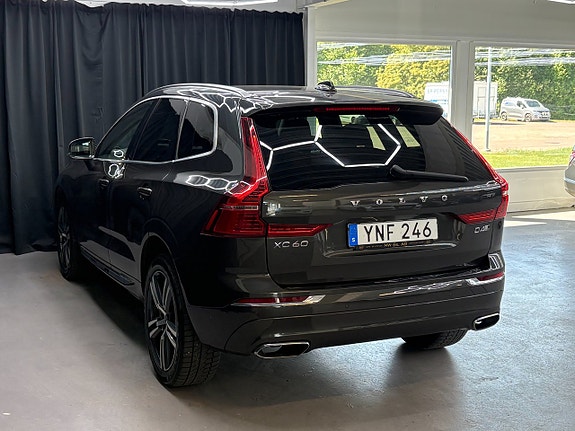 Volvo XC60 3 of 5