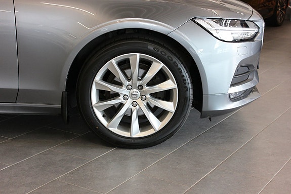 Volvo V90 11 of 19
