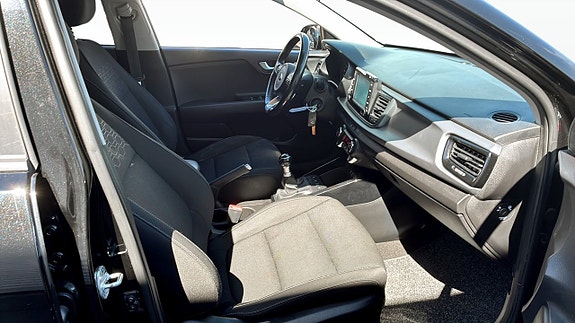 Kia Rio 3 of 5