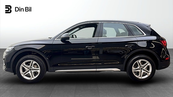 Audi Q5 2 of 5