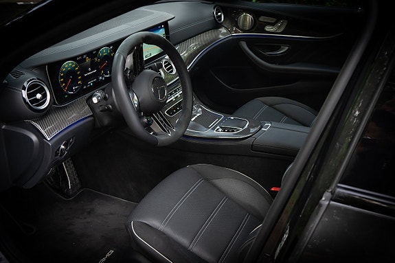 Mercedes-Benz E63 24 of 30