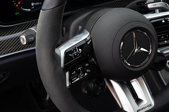 Mercedes-Benz E63 21 of 30