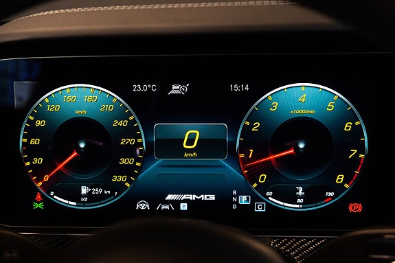 Mercedes-Benz E63 28 of 30