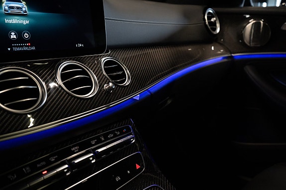 Mercedes-Benz E63 17 of 30