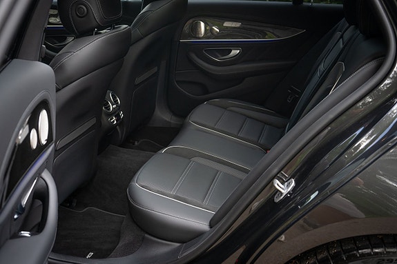 Mercedes-Benz E63 13 of 30