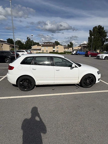 Audi A3 3 of 5