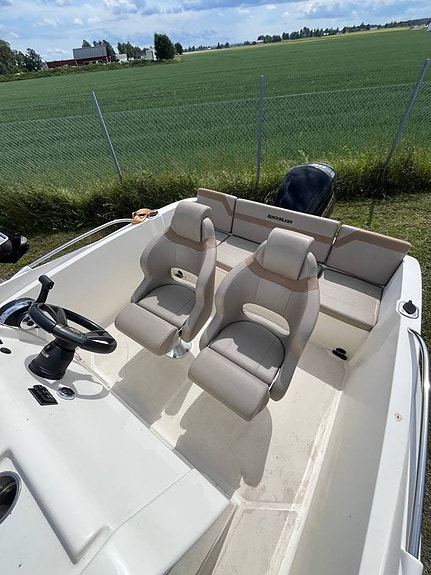 Quicksilver Activ 555 Open 2016 – Mercury F115 (2021) endast 7 of 12