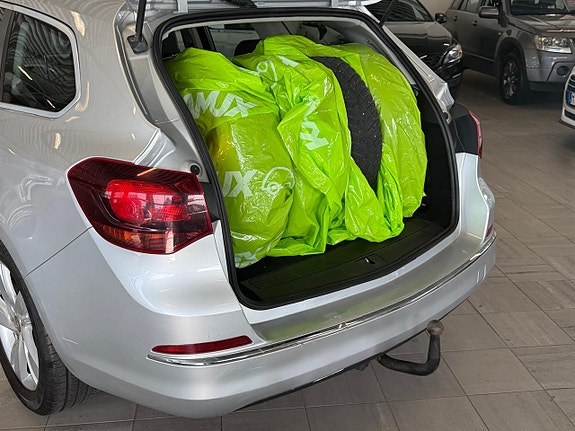 Opel Astra 10 of 11