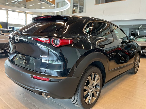 Mazda CX-30 4 of 5
