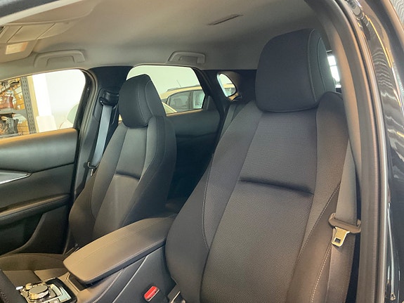 Mazda CX-30 10 of 13