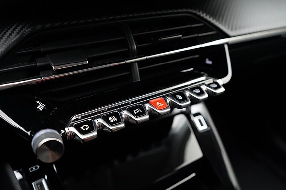 Peugeot 208 12 of 22