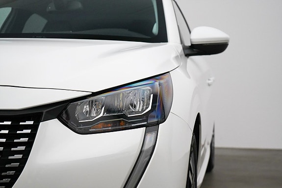 Peugeot 208 21 of 22