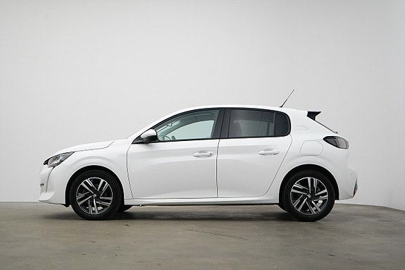 Peugeot 208 3 of 22