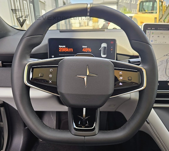 Polestar 4 17 of 30