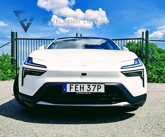 Polestar 4 5 of 5