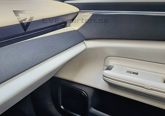 Polestar 4 18 of 30