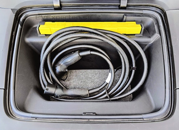 Polestar 4 11 of 30