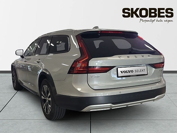 Volvo V90 Cross Country 5 of 5