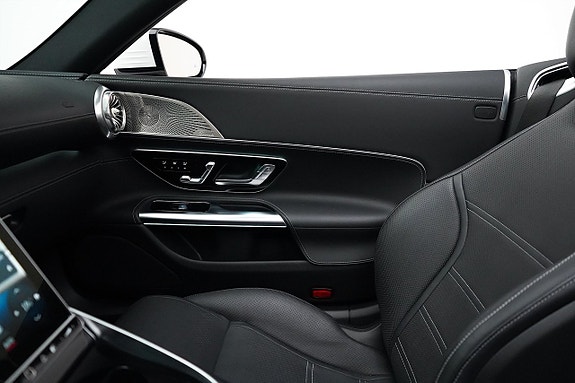 Mercedes-Benz AMG GT Coupe 18 of 30