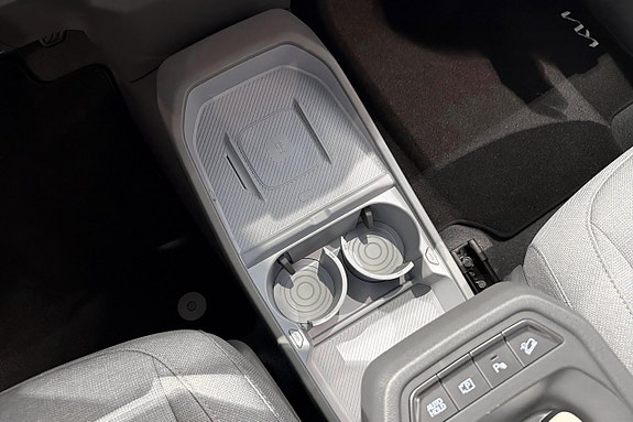 Kia EV3 12 of 15