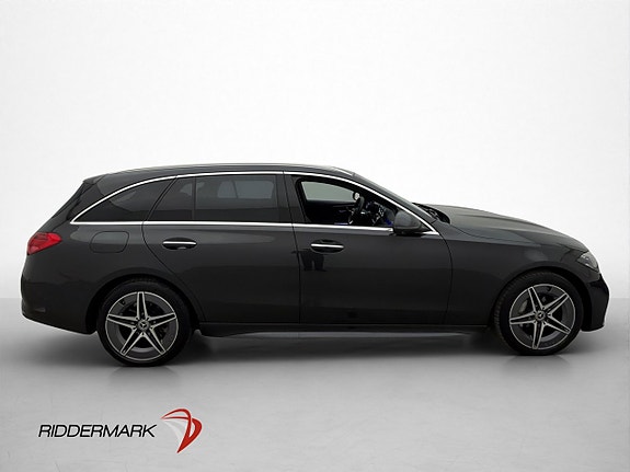 Mercedes-Benz C300 4 of 5