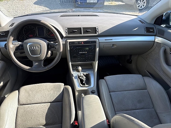 Audi A4 13 of 22