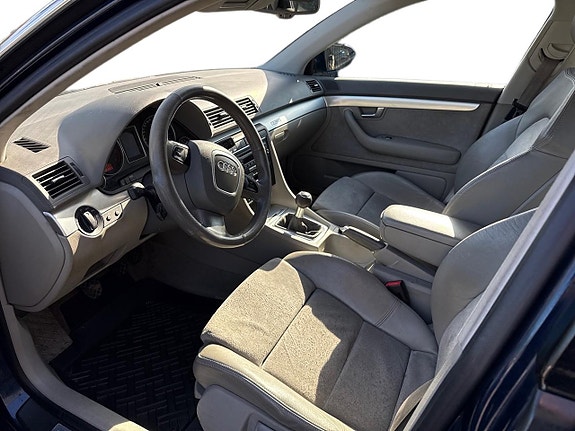 Audi A4 9 of 22
