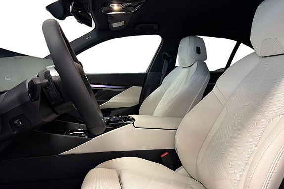 BMW 530e 12 of 18