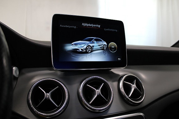 Mercedes-Benz CLA200 24 of 25