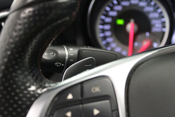 Mercedes-Benz CLA200 13 of 25
