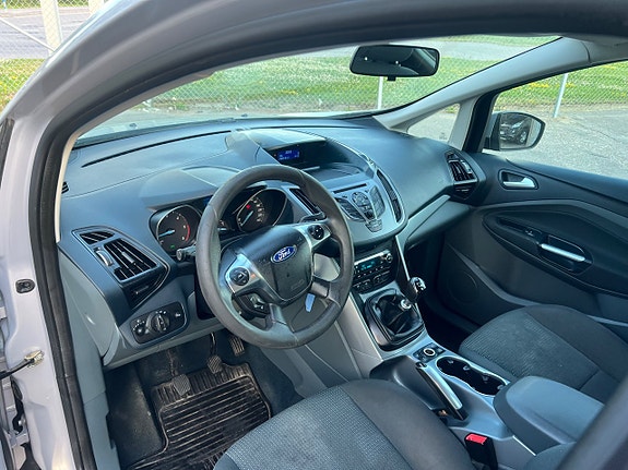 Ford C-Max 19 of 30