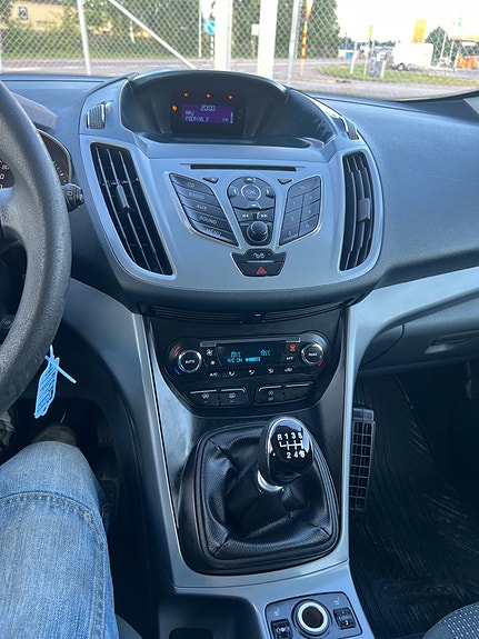 Ford C-Max 29 of 30