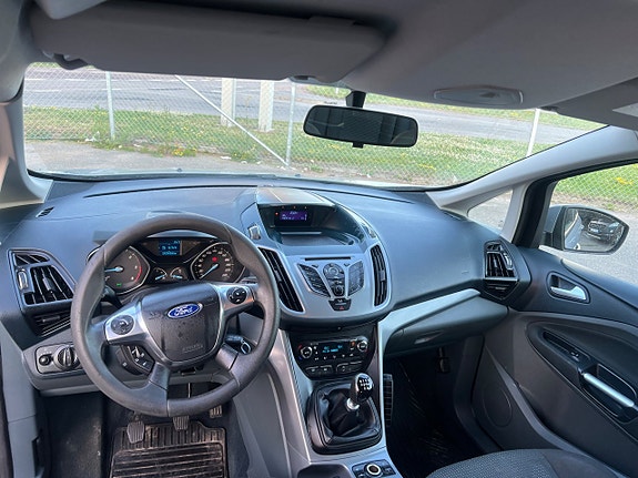 Ford C-Max 15 of 30