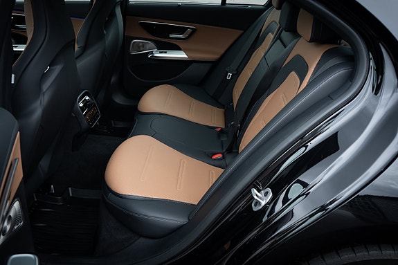 Mercedes-Benz E53 13 of 30