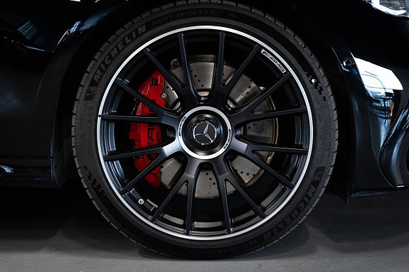 Mercedes-Benz E53 28 of 30