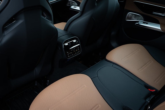 Mercedes-Benz E53 14 of 30