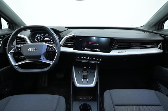 Audi Q4 e-tron 6 of 27