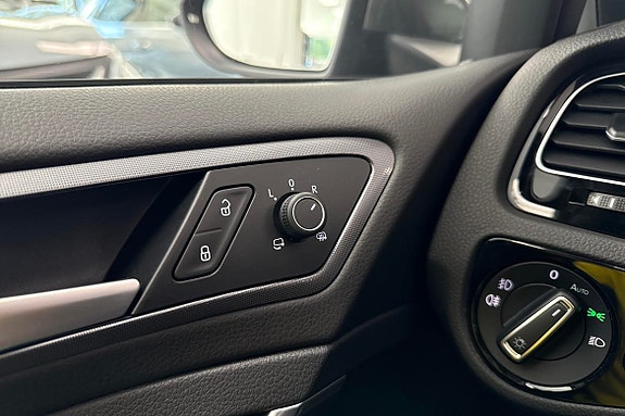 Volkswagen Golf I 11 of 18