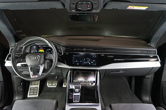 Audi Q8 13 of 19